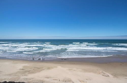 Newport Hotel | Moolack Shores Inn