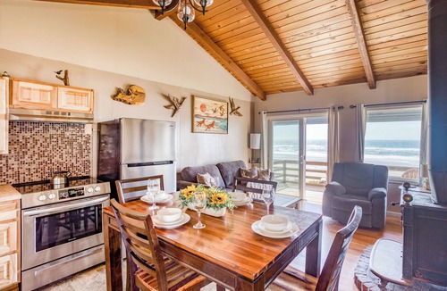 Newport Hotel | Moolack Shores Inn