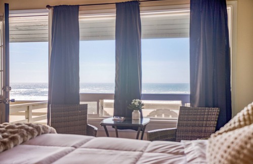 Newport Hotel | Moolack Shores Inn