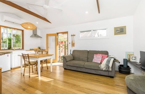 Mullumbimby House | Moon Cottage - Perfect retreat