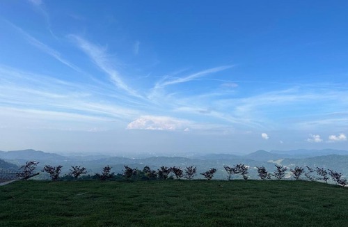 Pantai Other | Moon hill camp