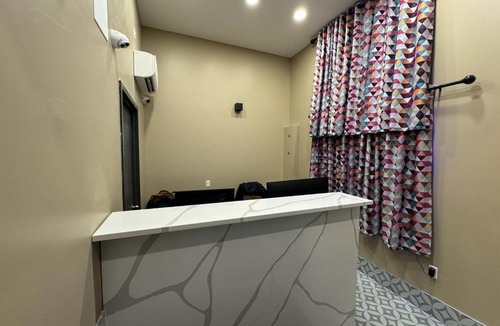 Brownsville Hotel | Moon Hotel Brooklyn