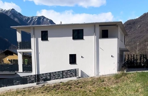 Gordevio Apartment | Moon House