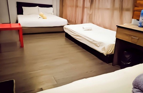 Batu Caves Hotel | Moon Night Hotel