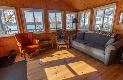 Bala Cottage | Moon River #2 - Lakeside Luxury