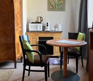 Saint-Junien Bed & Breakfast | moon river chambre d'hote