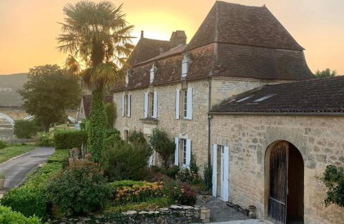 Castels Villa | Moon River Grande Maison