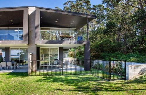 Huskisson House | Moona Sands