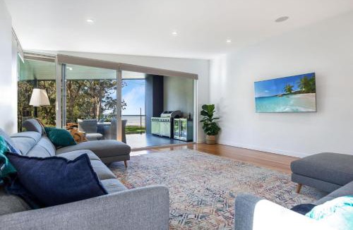 Huskisson House | Moona Sands