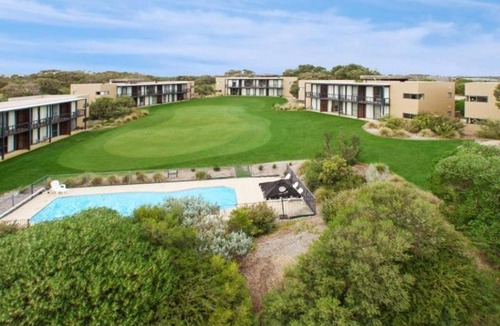 Fingal Apartment | Moonah Links Apartment 55