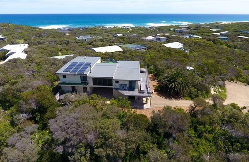 St. Andrews Beach House | Moonahridge accommodation