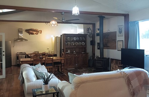 Moonambel Apartment | Moonambel rustic farm stay