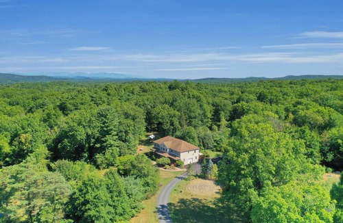New Paltz Bed & Breakfast | Moondance Ridge Suites