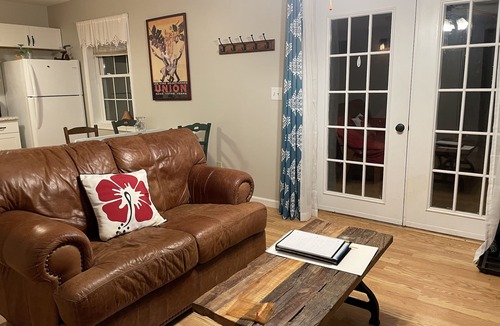 Barboursville Apartment | Moonfire Farm Shenandoah region cozy getaway