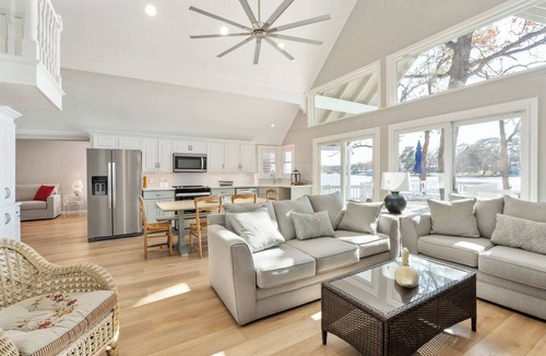 Tool House | Moonlight Bay Chalet-Lakefront Retreat Deep Water Boat Launch/Dock