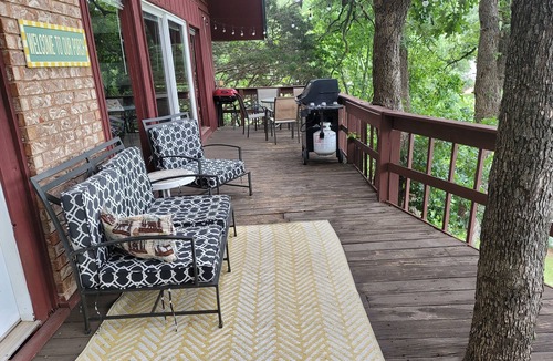 Sulphur Ski Chalet | Moonlight Bay Chalet overlooking a private 10 acre lake
