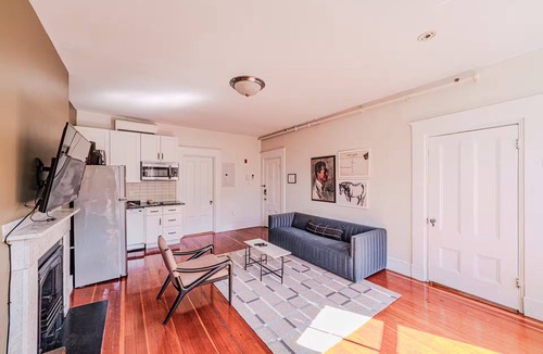 Beacon Hill Apartment | Moonlight Beacon Hill Sonata