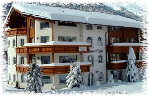 Saas Grund House | Moonlight