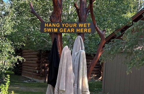 Idaho Falls Cottage | Moonlight Cottage D “Schuss”; Sleeps 5