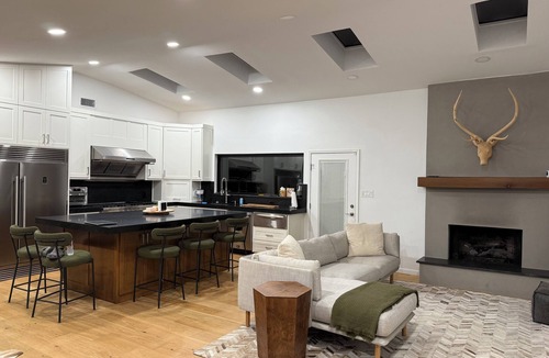 Alvarado Other | Moonlight Ranch — Luxury Farmhouse & Event Retreat