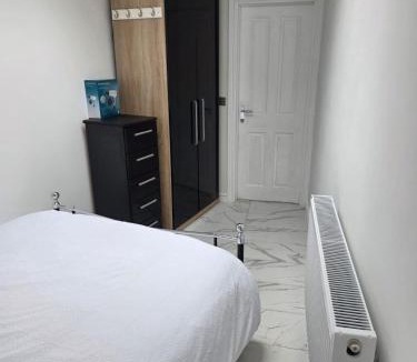 Cradley Apartment | Moonlight Suite