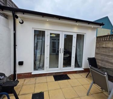 Cradley Apartment | Moonlight Suite