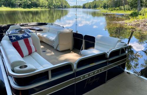 Belgrade House | MoonLight Treehouse At Belgrade Hospitality