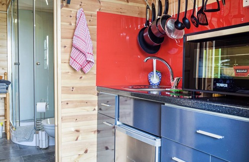 Newtown Cottage | Moonlight View - UK35187