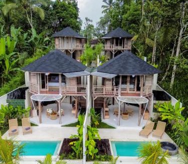 Melayang Cabin | Moonlit Jungle