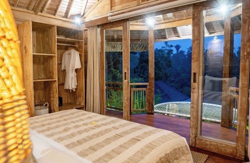 Melayang Cabin | Moonlit Jungle