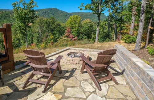 Sevierville Villa | Moonlit Lodge
