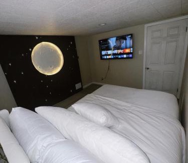 Allendale Apartment | Moonlit Serenity