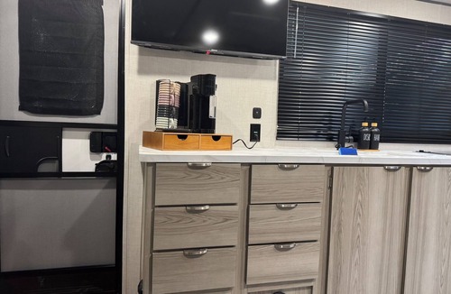 Spring Branch RV Rental | Moonlite Wolf RV: King, Bunks, Fire Pit & Outdoor!