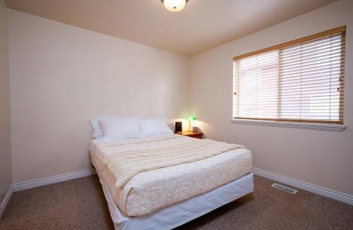 Powder Mountain Apartment | Moonridge Ski Haven MR6 Ski-InOut On Powder Mtn