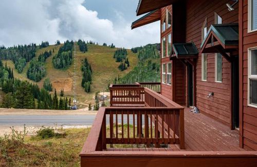 Powder Mountain Apartment | Moonridge Ski Haven MR6 Ski-InOut On Powder Mtn
