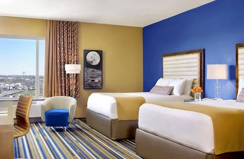 St. Louis Hotel | Moonrise Hotel