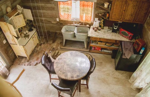 Tracy City Cabin | Moonshine Runners Cabin