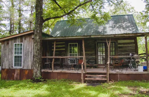 Tracy City Cabin | Moonshine Runners Cabin