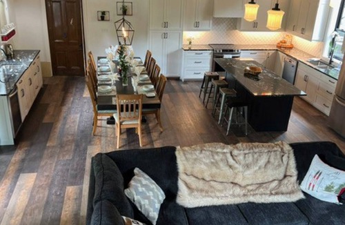 Oro-Medonte Ski Chalet | Moonstone ski Chalet