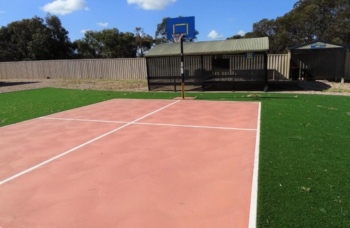 Moonta Bay House | Moonta Bay Cabins - Cabin 8