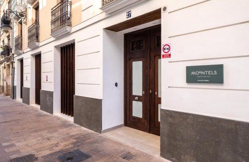La Roqueta Apartment | Moontels Plaza de Vannes