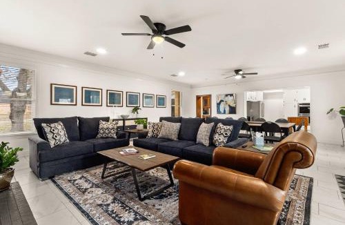 Heritage House | Moore Manor