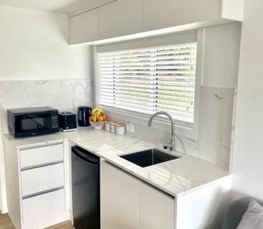 Cockle Bay House | Moores Studio Retreat