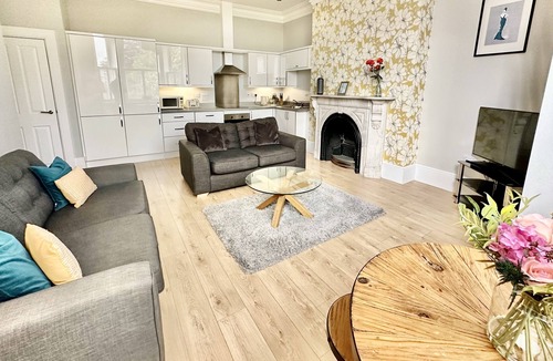 Acomb Apartment | Moorgate View - Free On Street Parking