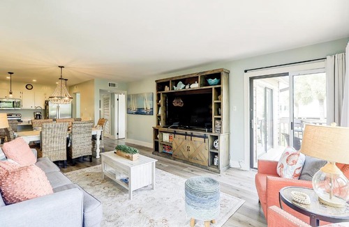 Palmetto Dunes Hotel | Moorings 0506