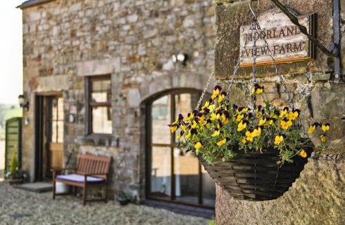 Winkhill Bed & Breakfast | Moorland View Farm B&B