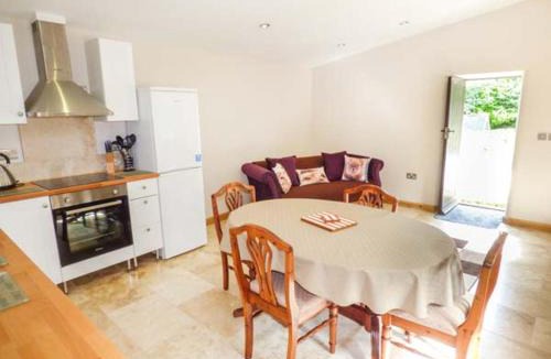 Cauldon Low House | Moorlands Farm Cottage