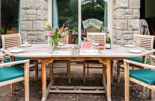 Chilcompton House | Moorlands