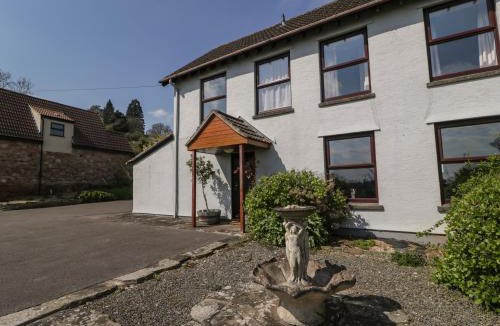 Littledean House | Moors Farm