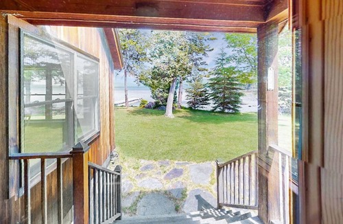 Greenville Junction House | Moose Bay Lookout (Waterfront on Moosehead Lake!)